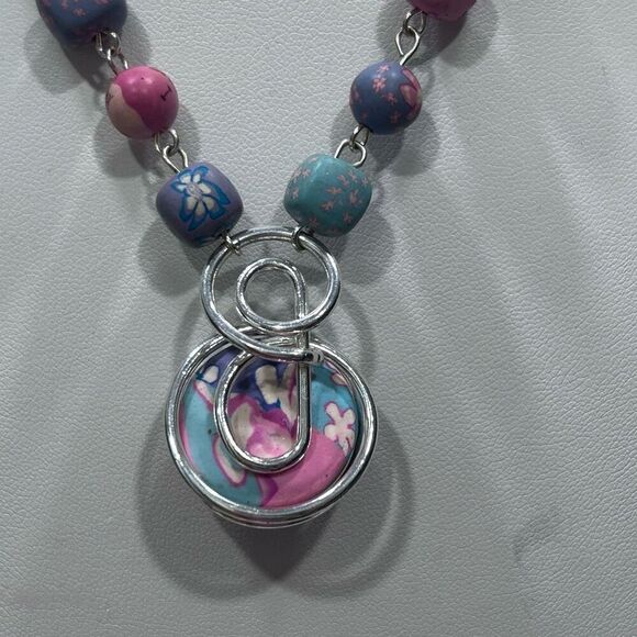 Viva Handmade Beaded Necklace Women's Pastel Clay Beads Floral Adjustable Signed - Picture 7 of 8